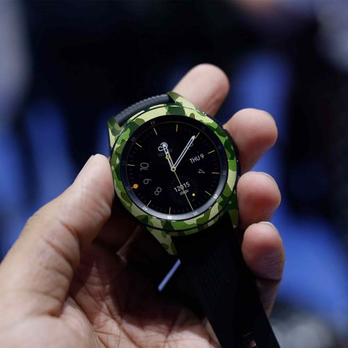 Samsung_Galaxy Watch 42mm_Army_Green_4